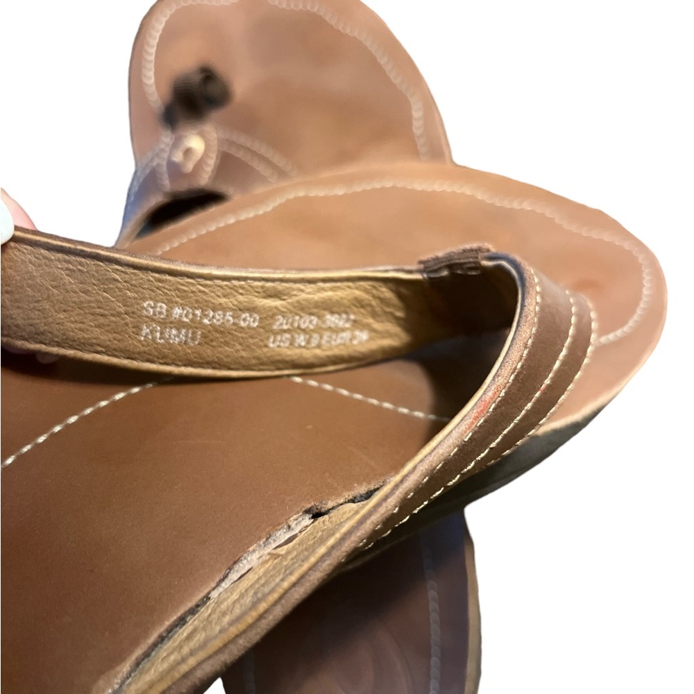 Olukai Kumu Flip Flops View 6